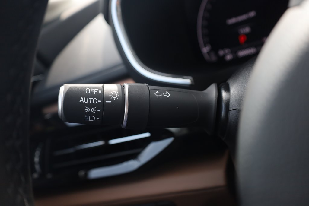 New 2026 Acura MDX w/ Technology Package AWD/4WD image 16