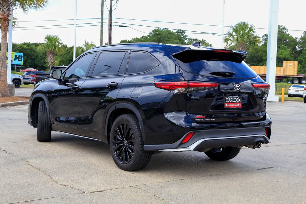 Used 2023 Toyota Highlander XSE FWD image 24