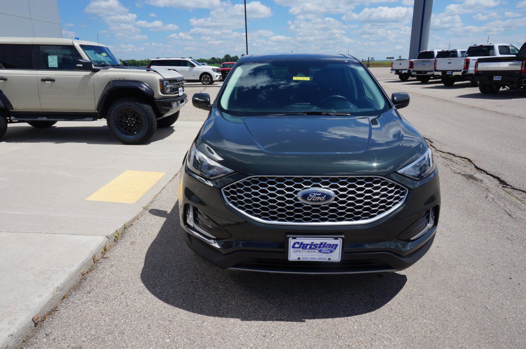 Used 2023 Ford Edge SEL w/ Convenience Package AWD/4WD image 7