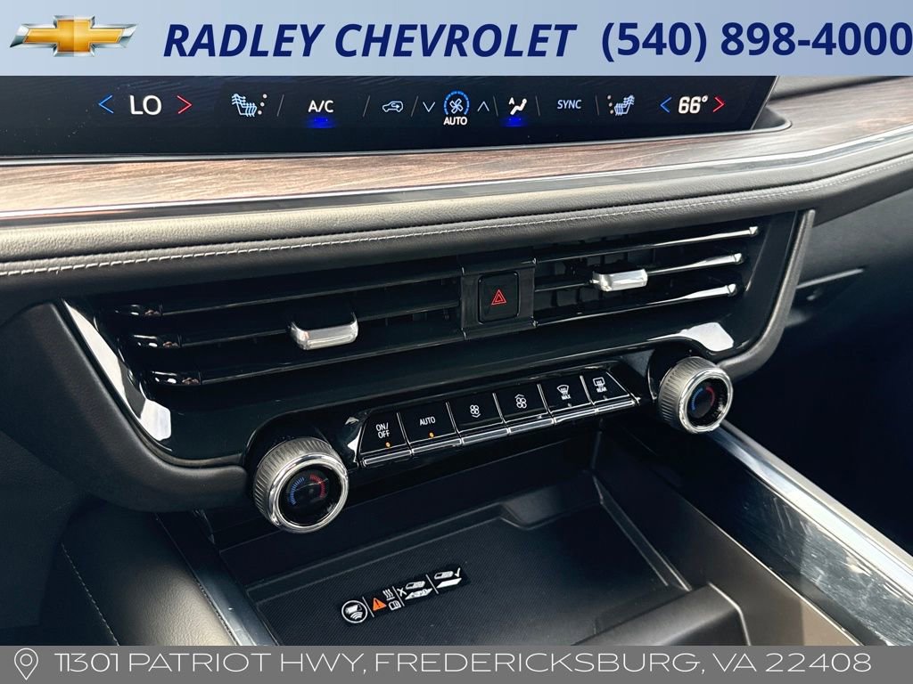 Certified 2025 Chevrolet Suburban LT image 10