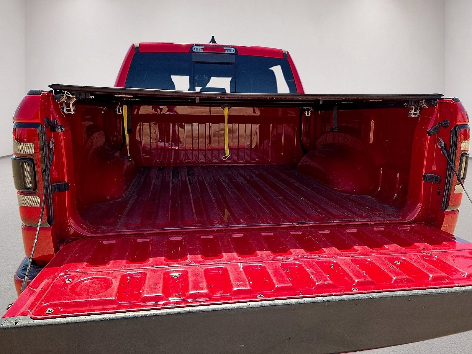 Used 2023 RAM 1500 Laramie AWD/4WD image 15