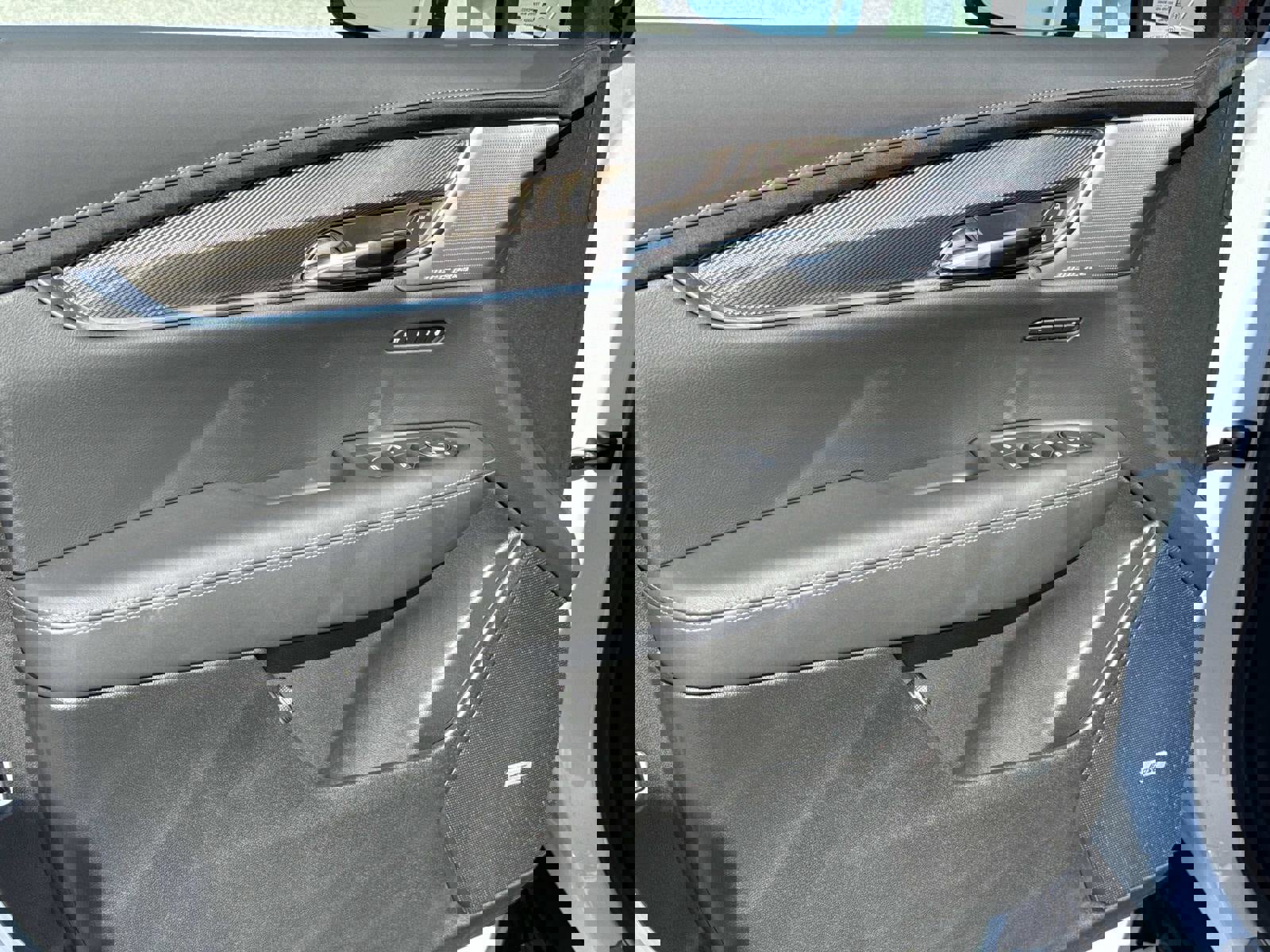 New 2025 Cadillac XT6 Premium Luxury w/ Platinum Package image 22