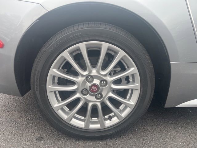 Used 2017 FIAT 124 Spider Classica image 12