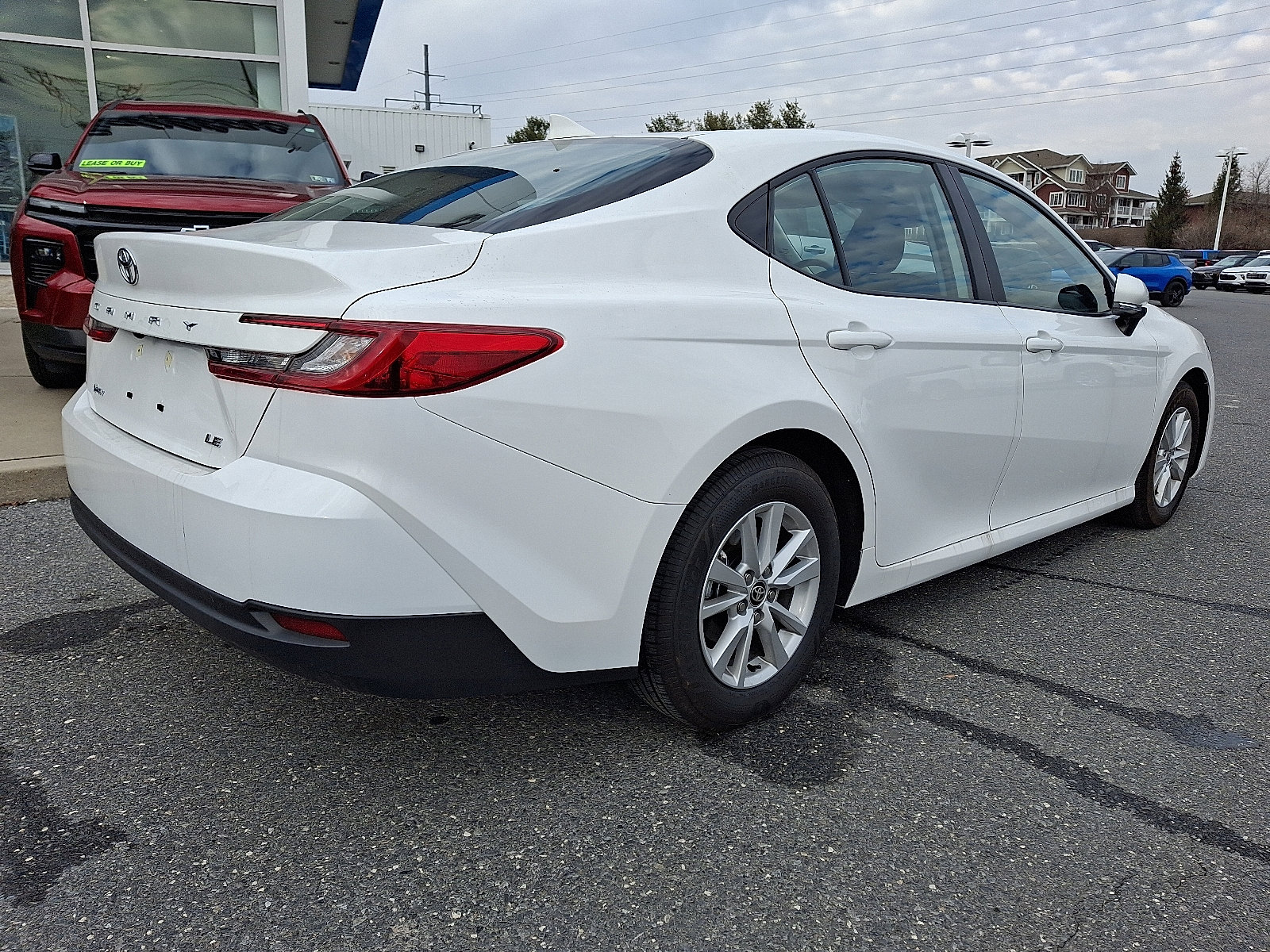 Used 2025 Toyota Camry LE image 7