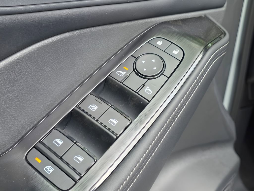 New 2026 Nissan Rogue SV AWD/4WD image 15