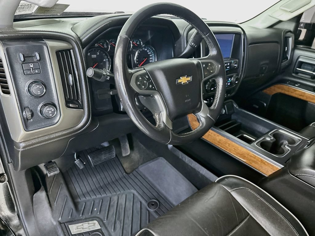 Used 2018 Chevrolet Silverado 2500 High Country w/ Duramax Plus Package AWD/4WD image 29