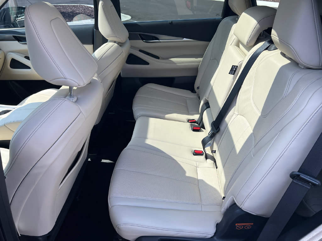 Used 2023 INFINITI QX60 Luxe w/ Cargo Package AWD/4WD image 22