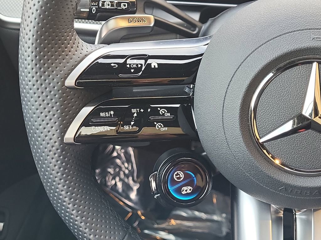 Certified 2025 Mercedes-Benz GLC 43 AMG 4MATIC image 27