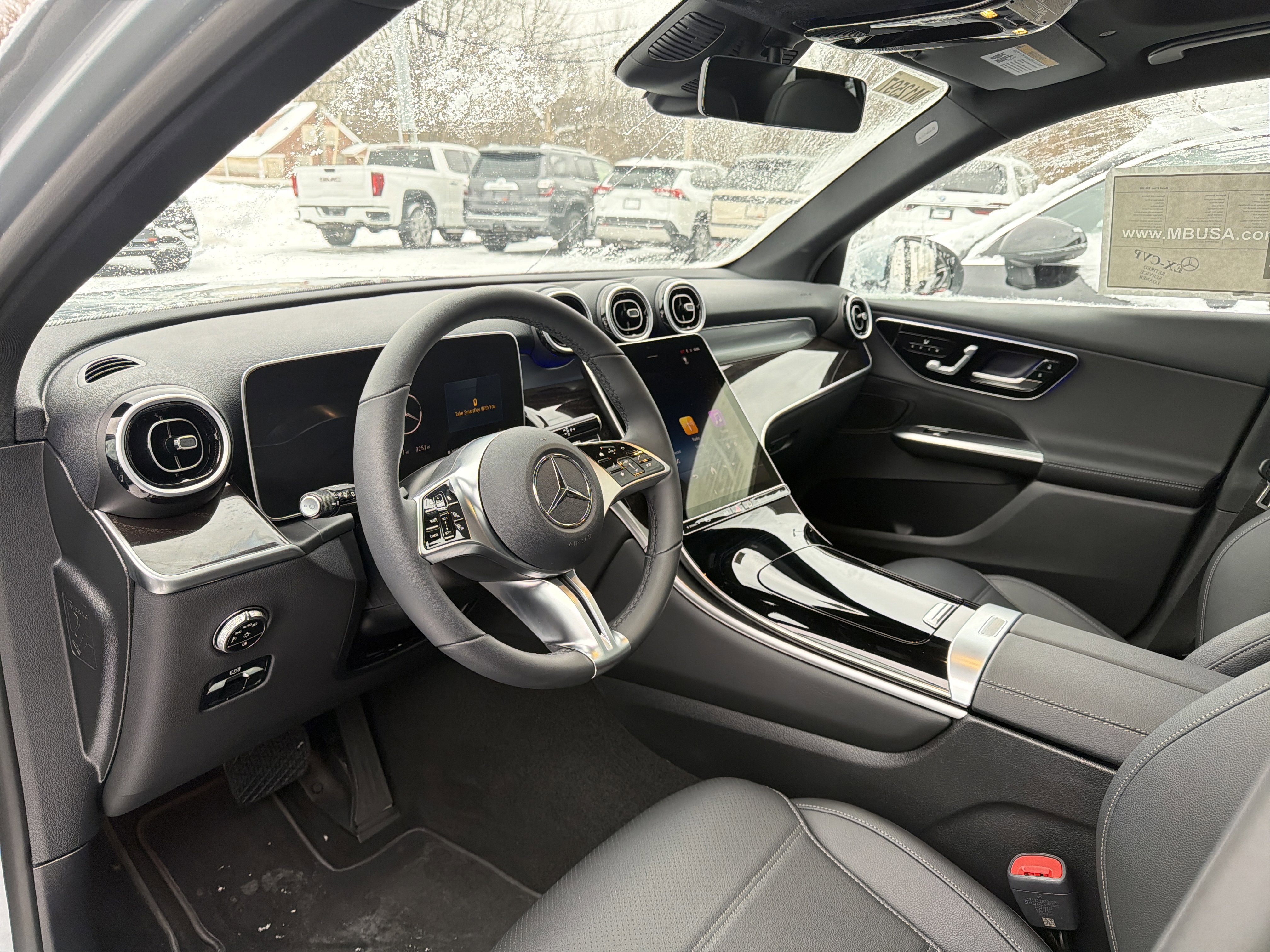 Used 2026 Mercedes-Benz GLC 300 4MATIC image 9