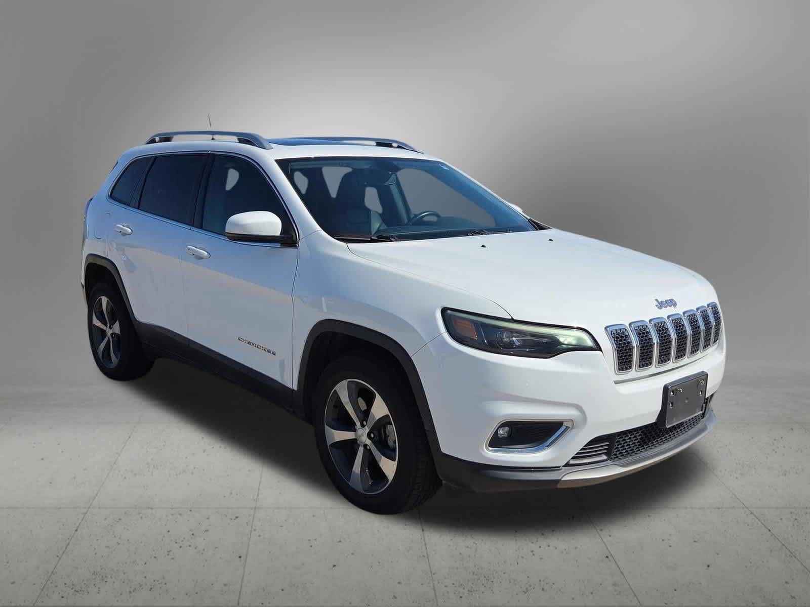 Used 2019 Jeep Cherokee Limited AWD/4WD image 8