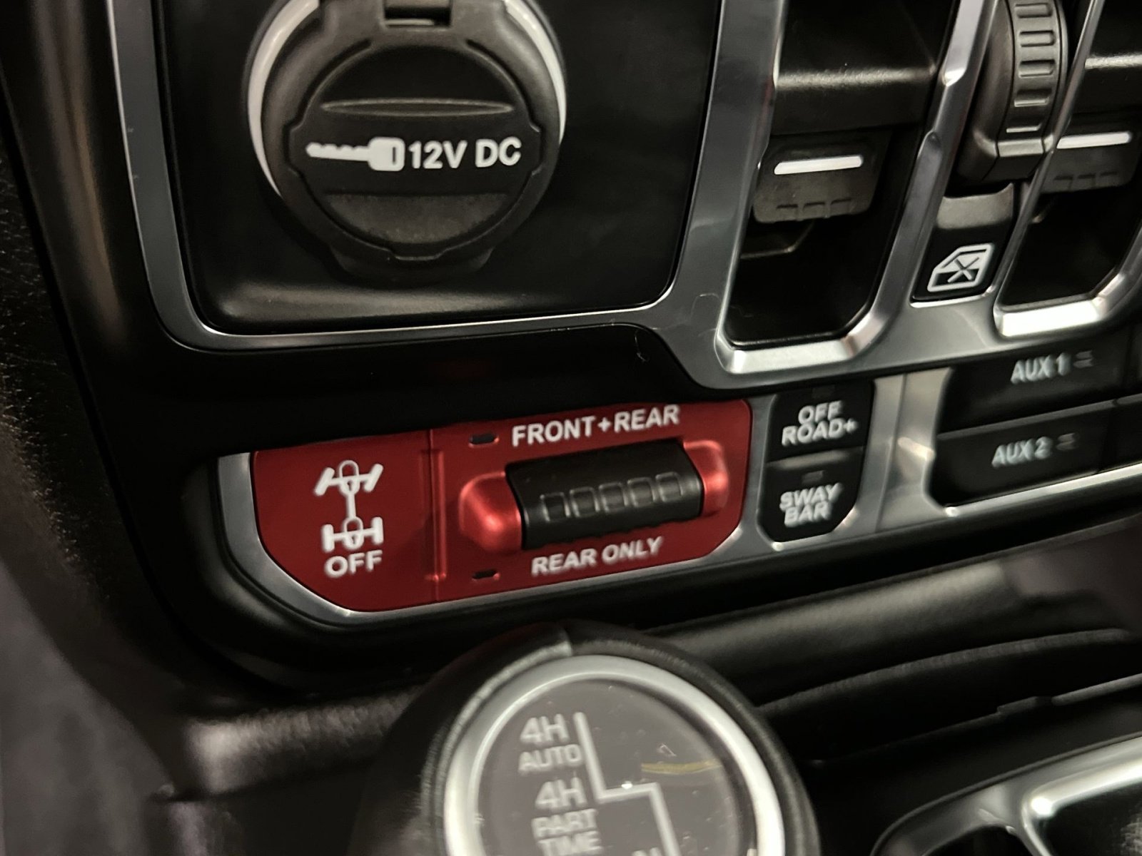 Used 2025 Jeep Wrangler Unlimited Rubicon 392 image 28