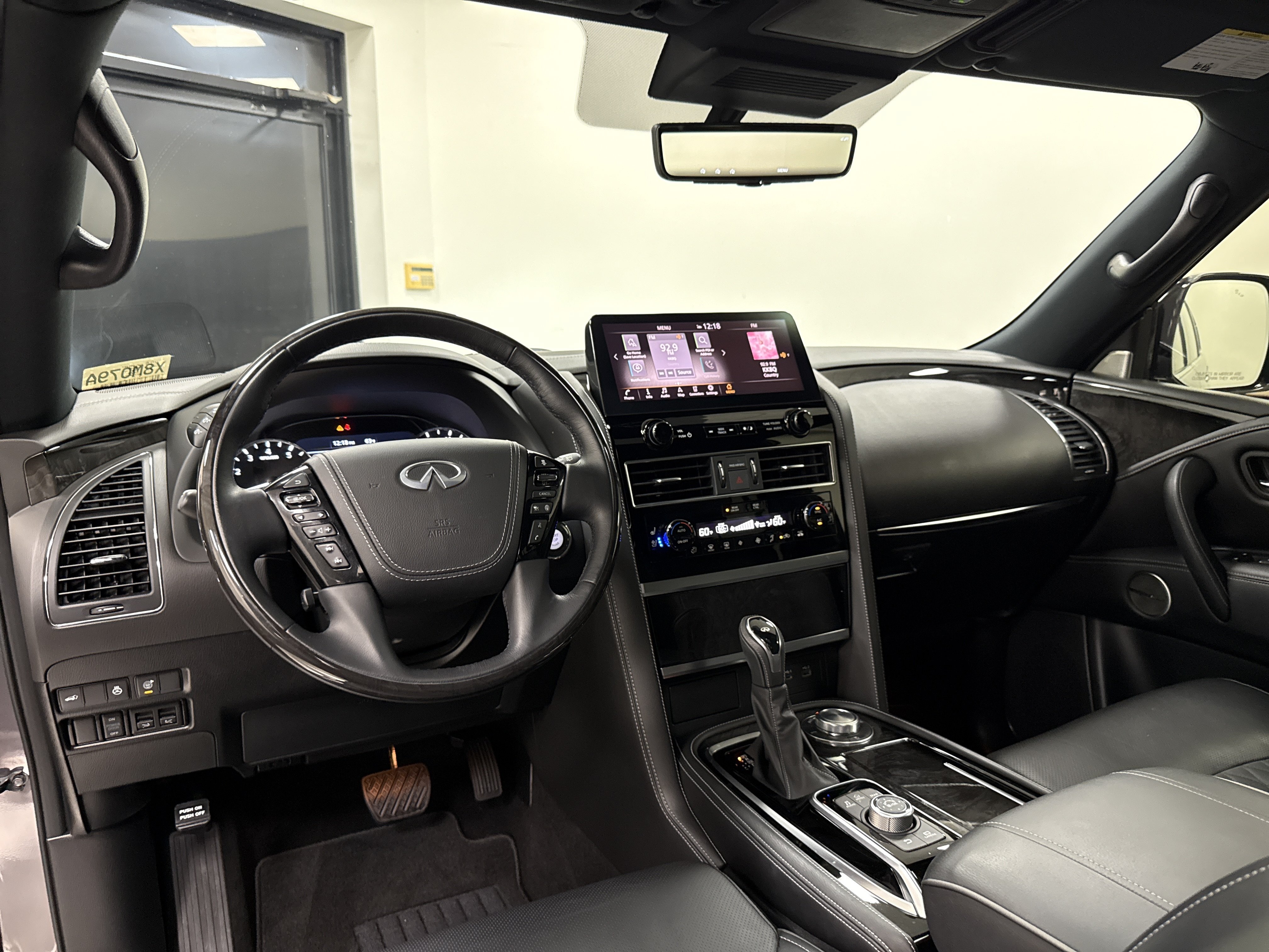 Certified 2024 INFINITI QX80 Sensory AWD/4WD image 17