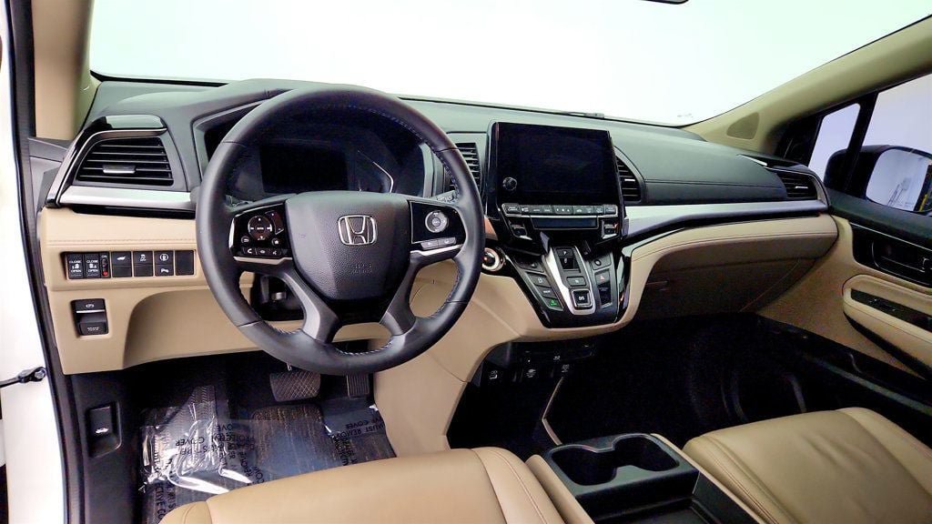 Used 2021 Honda Odyssey Touring image 13