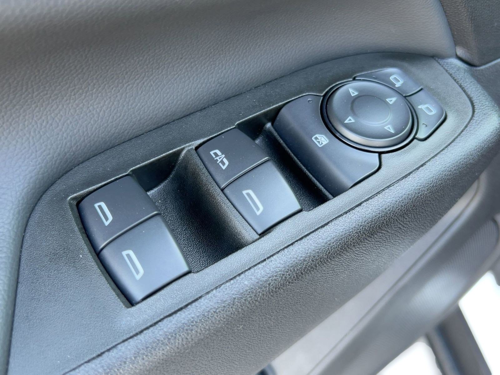 Certified 2024 Chevrolet Equinox LT image 18
