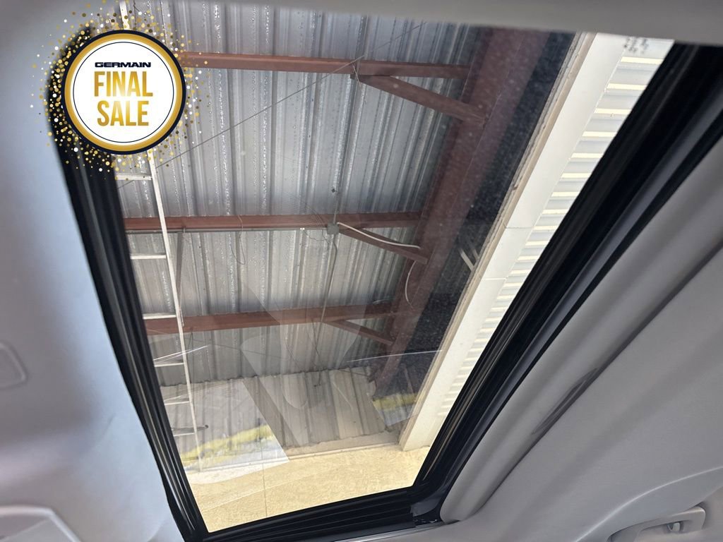 Used 2025 Toyota Highlander Limited image 10