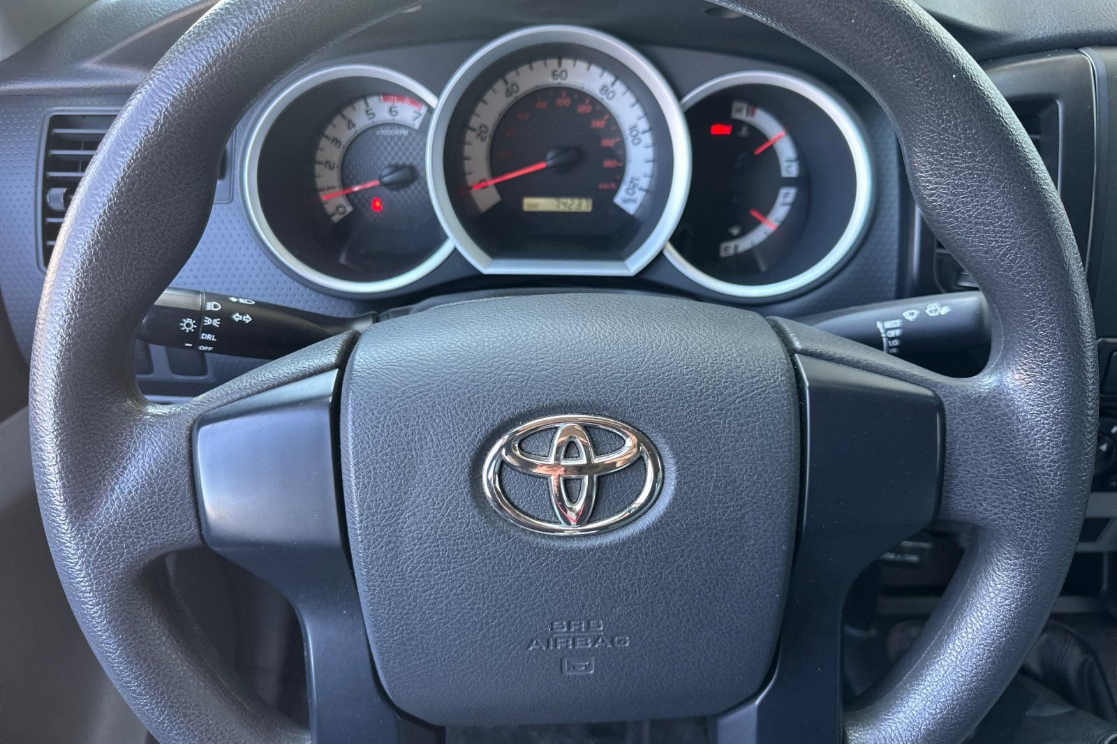Used 2013 Toyota Tacoma 2WD Regular Cab image 16