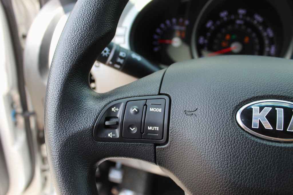 Used 2015 Kia Sportage LX AWD/4WD image 16