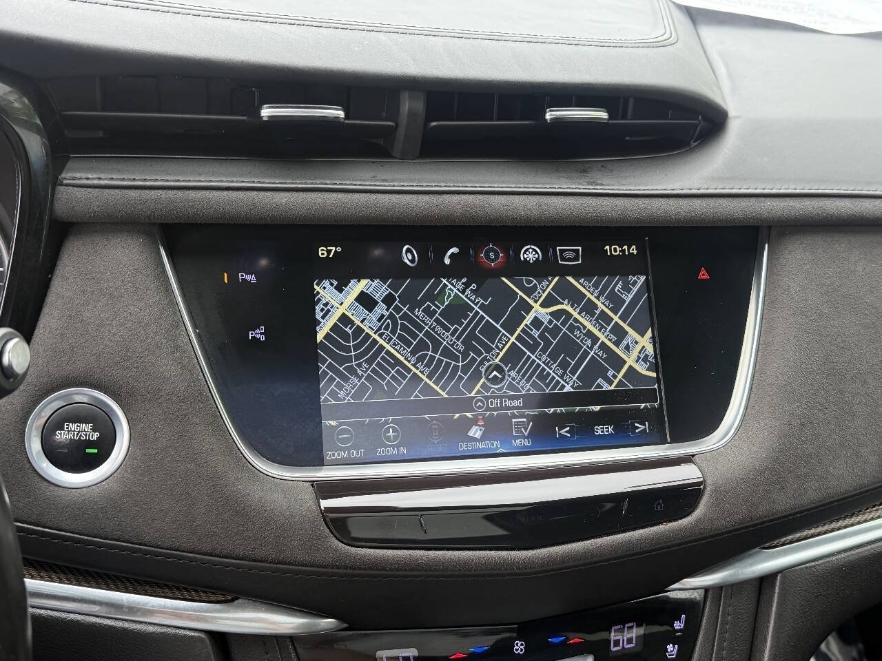 Used 2018 Cadillac XT5 Platinum w/ Driver Assist Package AWD/4WD image 15