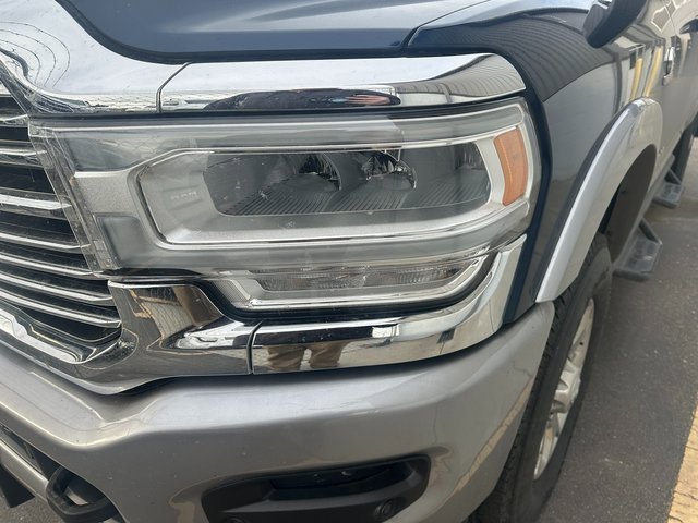 Used 2022 RAM 3500 Laramie image 9