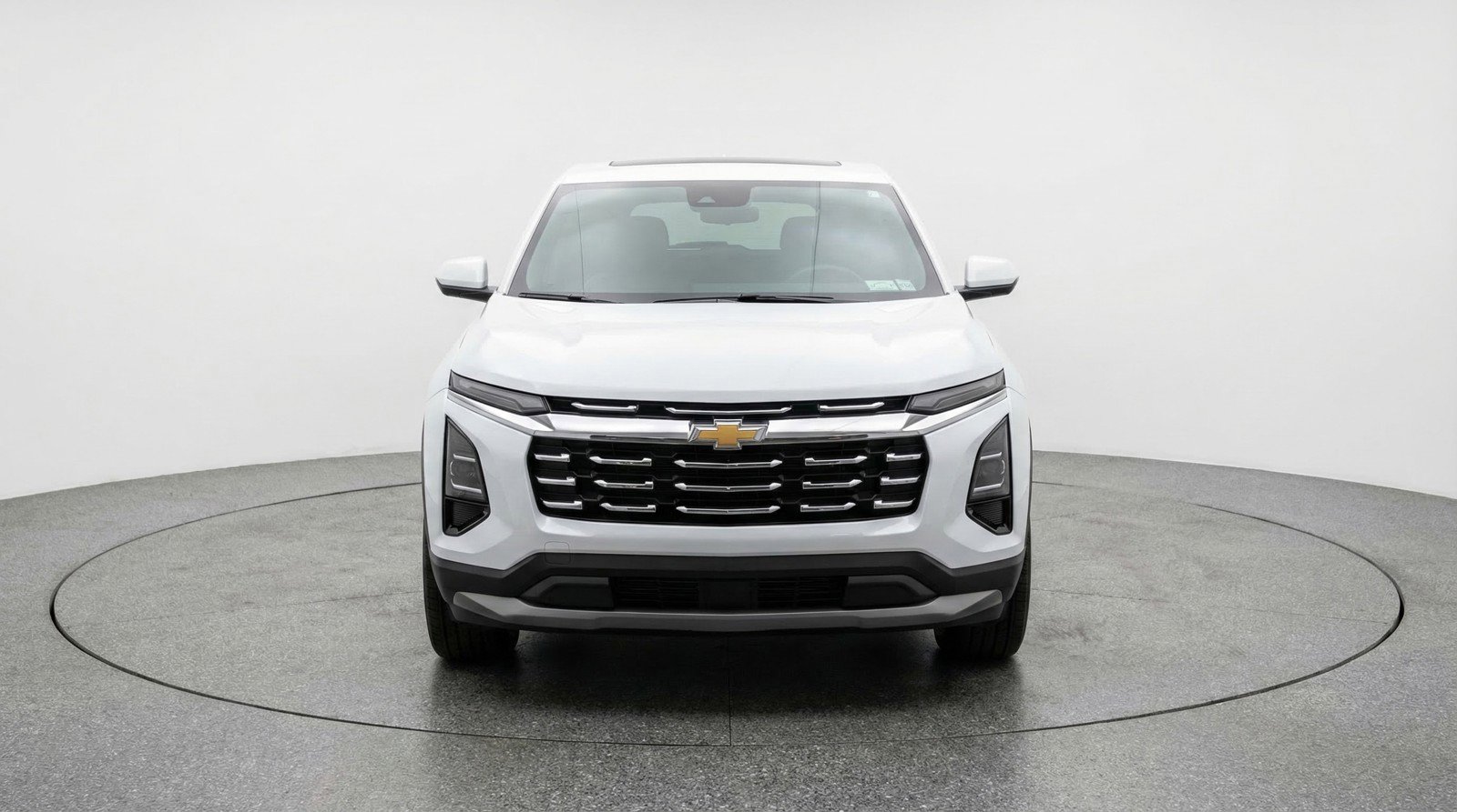Used 2025 Chevrolet Equinox LT image 2