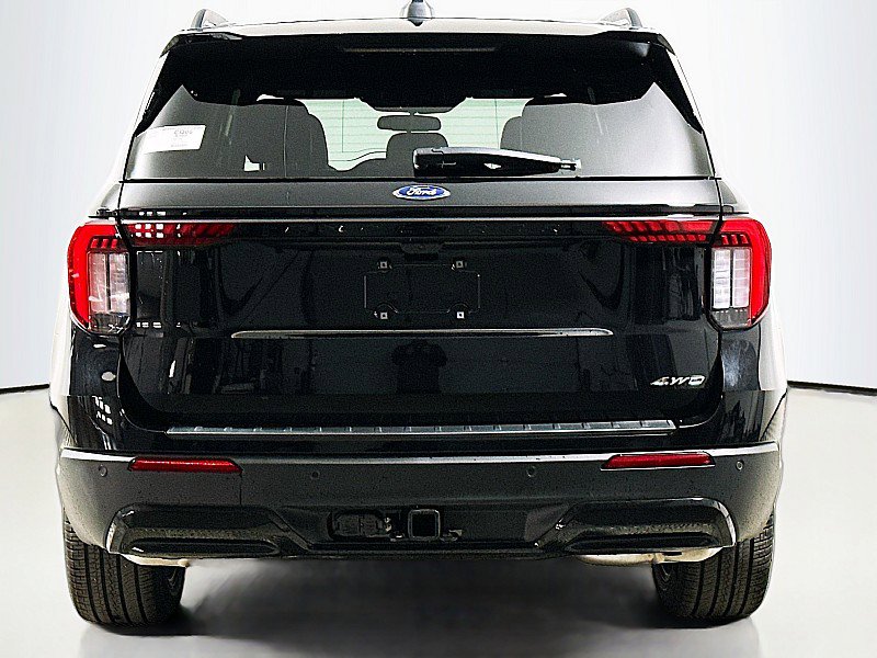 New 2026 Ford Explorer ST-Line w/ ST-Line Street Pack image 5