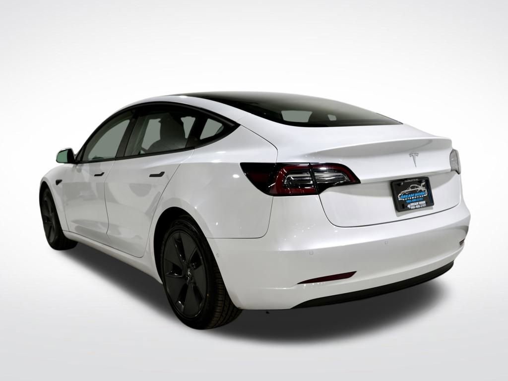 Used 2021 Tesla Model 3 Standard Range Plus image 8