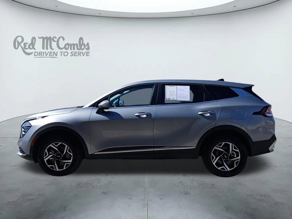 Used 2024 Kia Sportage LX image 2