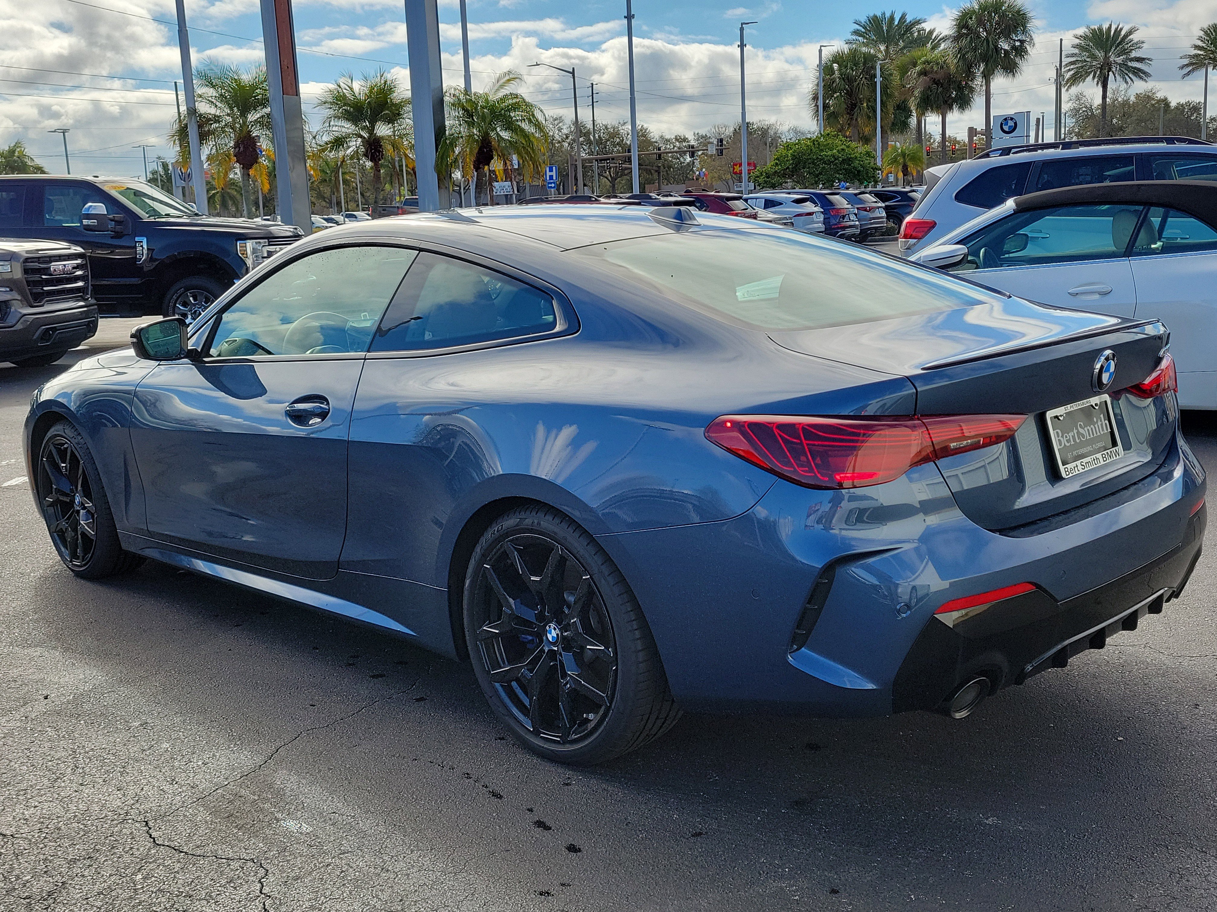 Used 2025 BMW 430i Coupe w/ M Sport Package image 4