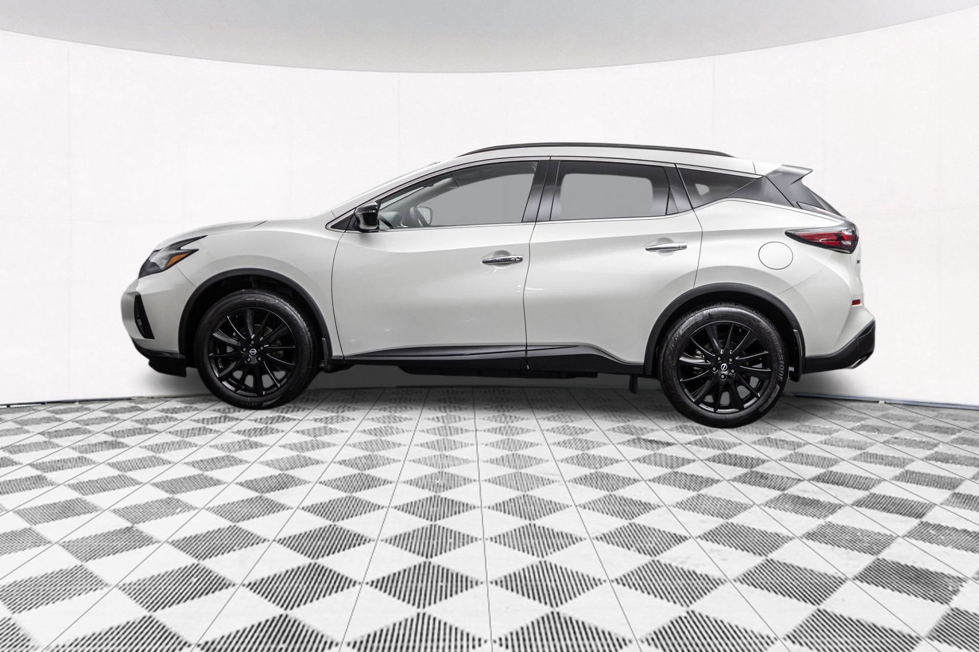 Used 2023 Nissan Murano SV w/ SV Midnight Edition Package AWD/4WD image 7
