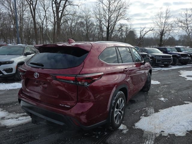 Used 2026 Toyota Highlander XLE image 20