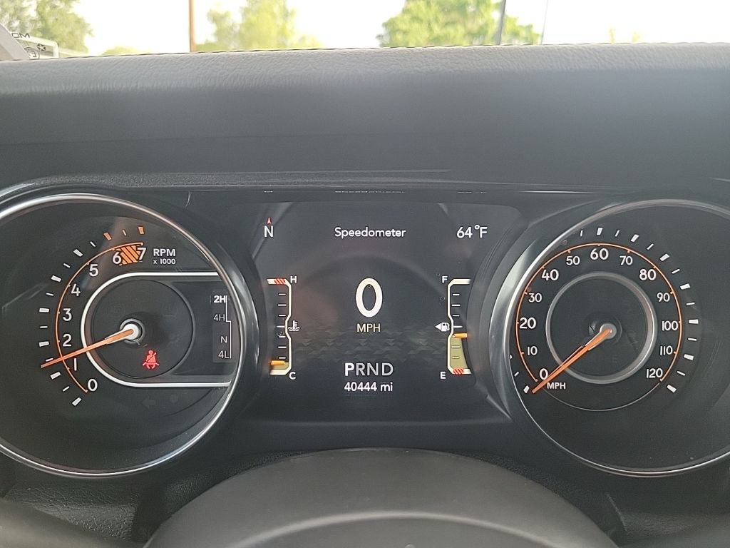 Used 2021 Jeep Wrangler Unlimited Sahara AWD/4WD image 34