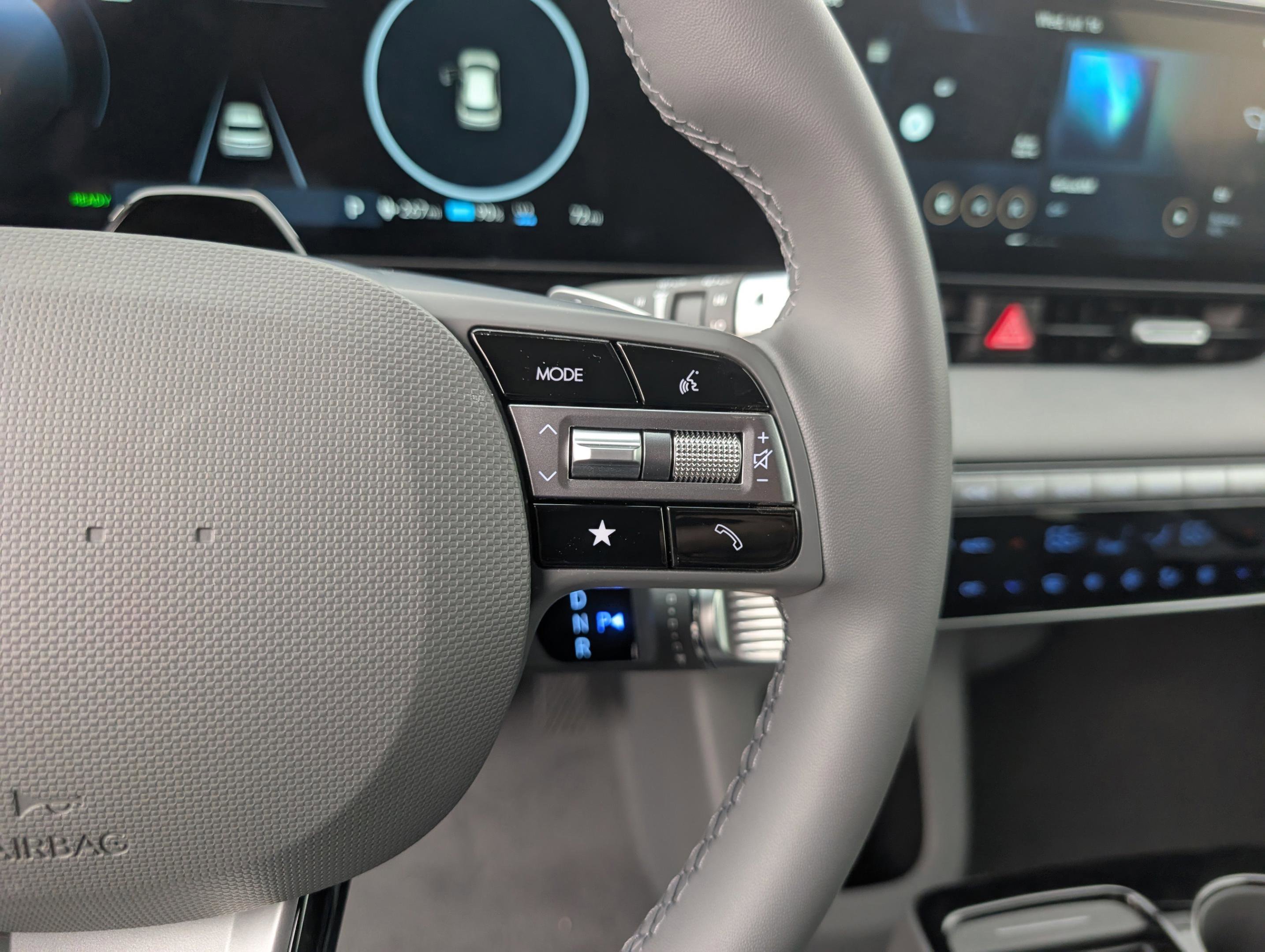 New 2025 Hyundai Ioniq 5 SEL image 25