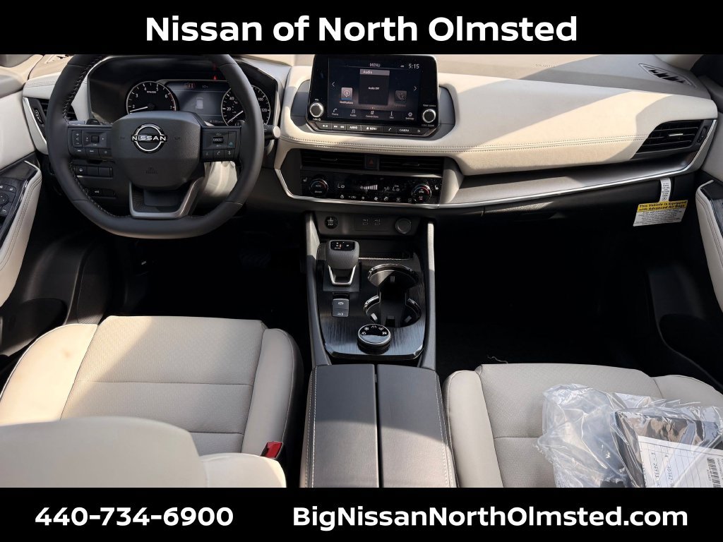 New 2026 Nissan Rogue Dark Armor AWD/4WD image 17