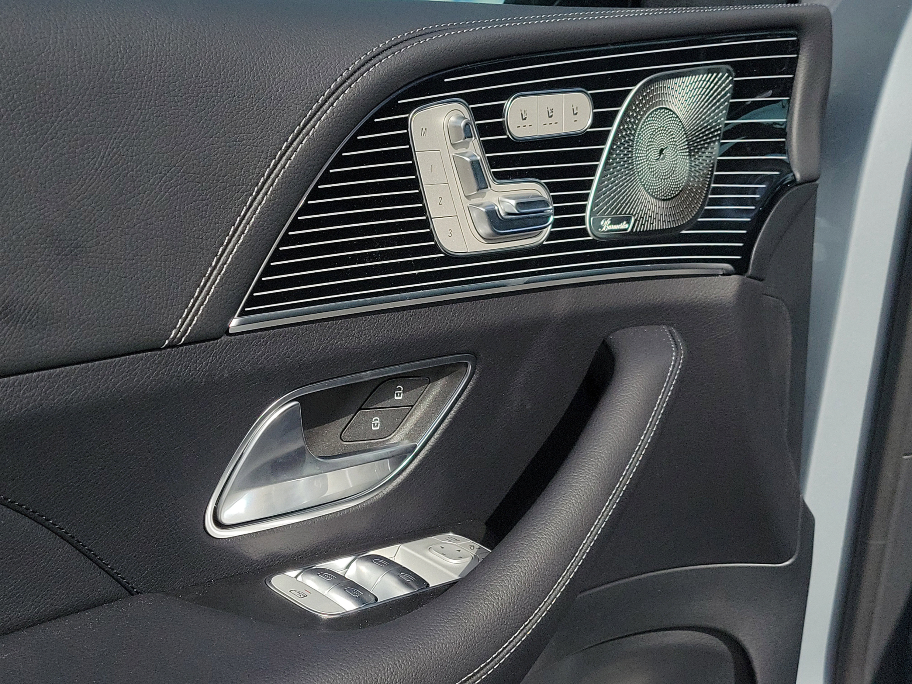 New 2026 Mercedes-Benz GLS 580 4MATIC image 18