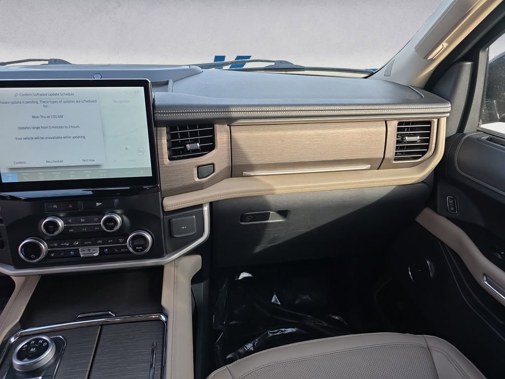 Used 2024 Ford Expedition Max Limited image 10