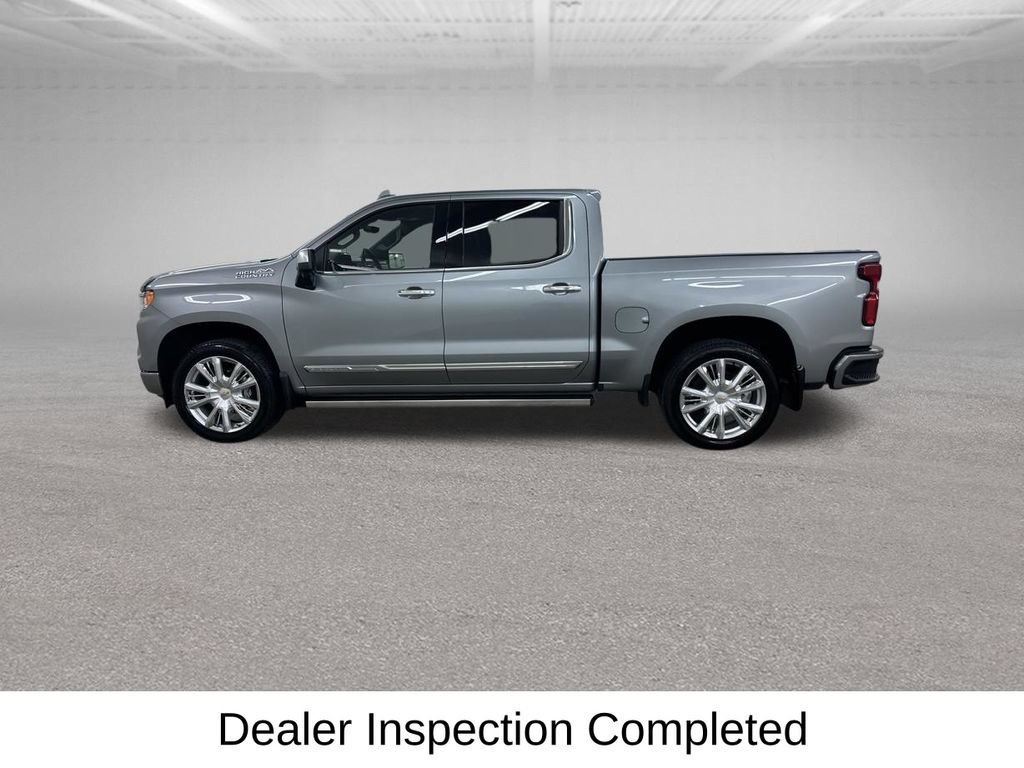 Used 2025 Chevrolet Silverado 1500 High Country w/ High Country Premium Package AWD/4WD image 8