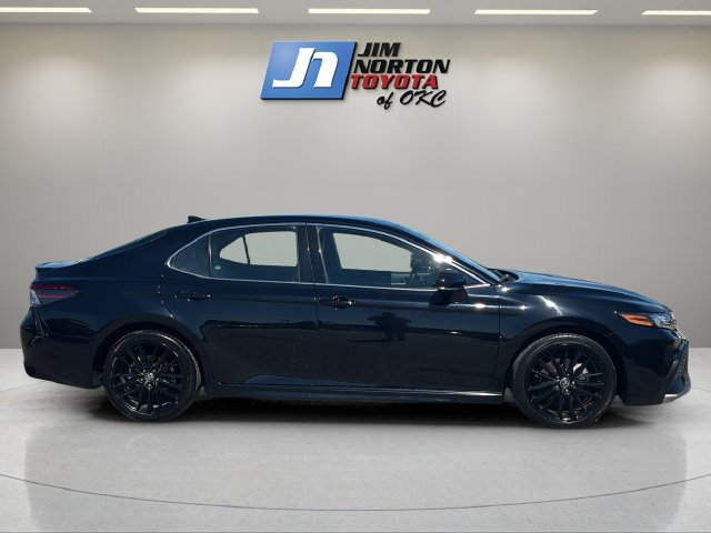 Used 2024 Toyota Camry XSE FWD image 4