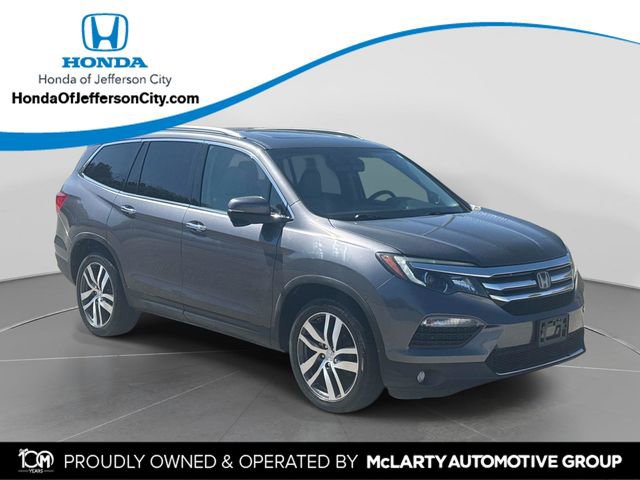 Used 2017 Honda Pilot Touring image 1