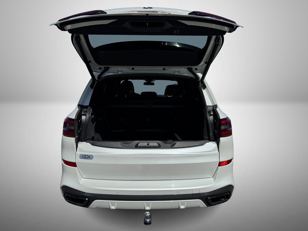 Used 2022 BMW X5 M50i w/ Executive Package image 8