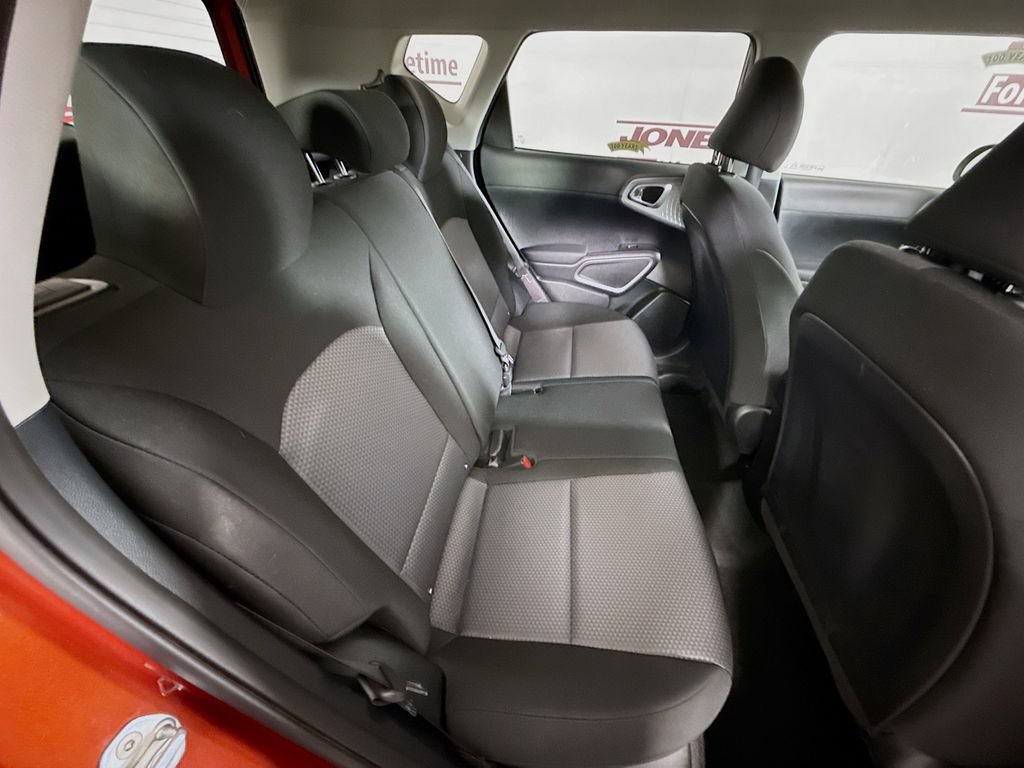 Certified 2023 Kia Soul LX w/ LX Technology Package FWD image 28