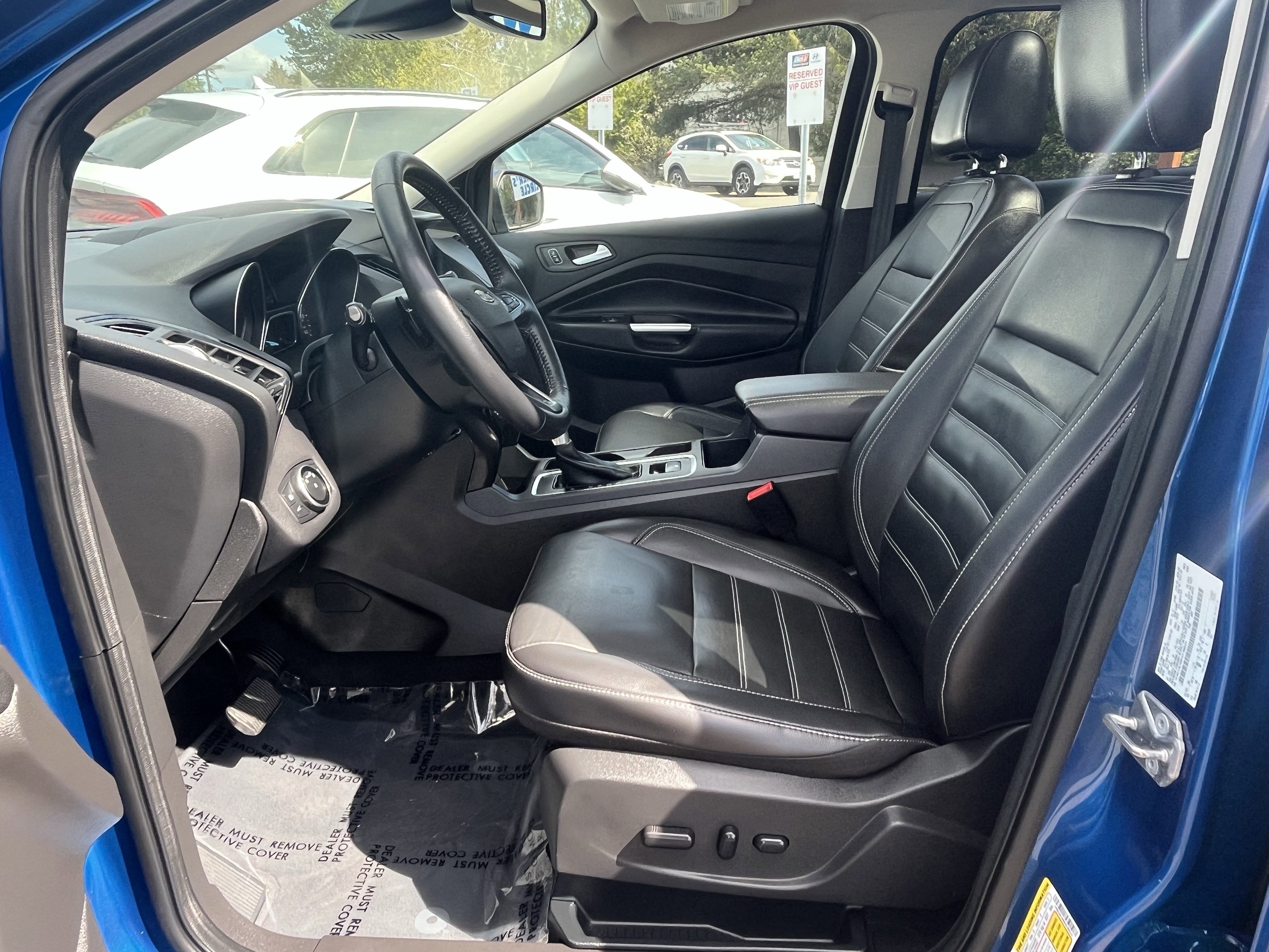 Used 2017 Ford Escape Titanium w/ Equipment Group 301A image 10