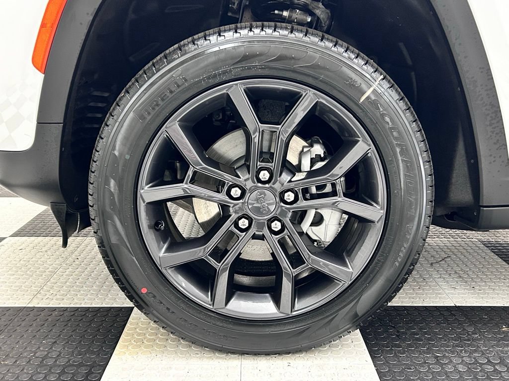 New 2025 Jeep Grand Cherokee Limited AWD/4WD image 8