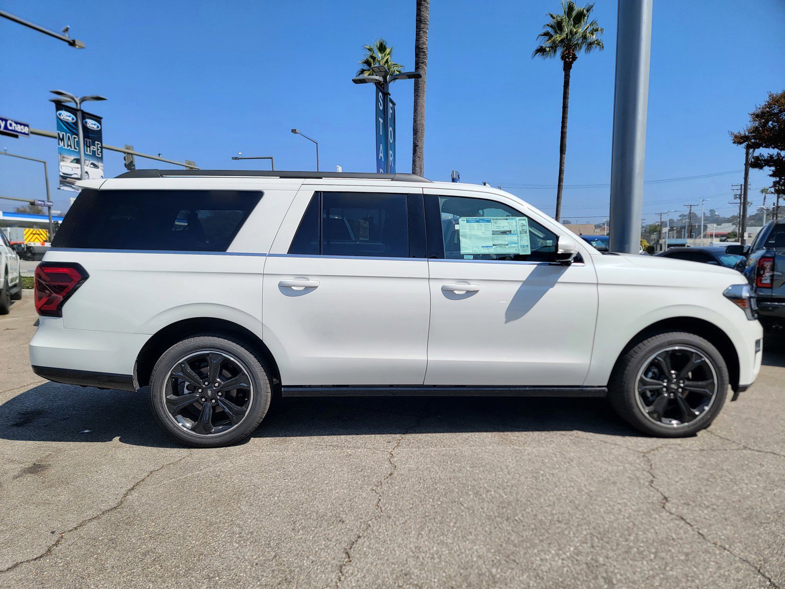 New 2024 Ford Expedition Max Limited image 3