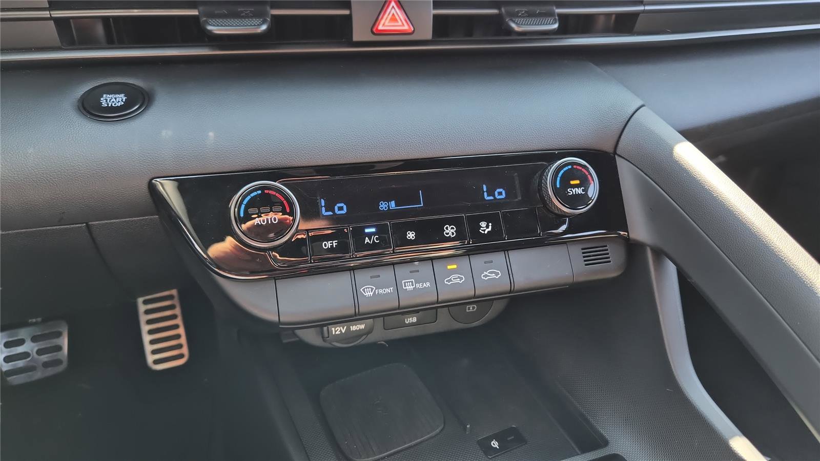 Used 2025 Hyundai Elantra Sport image 22