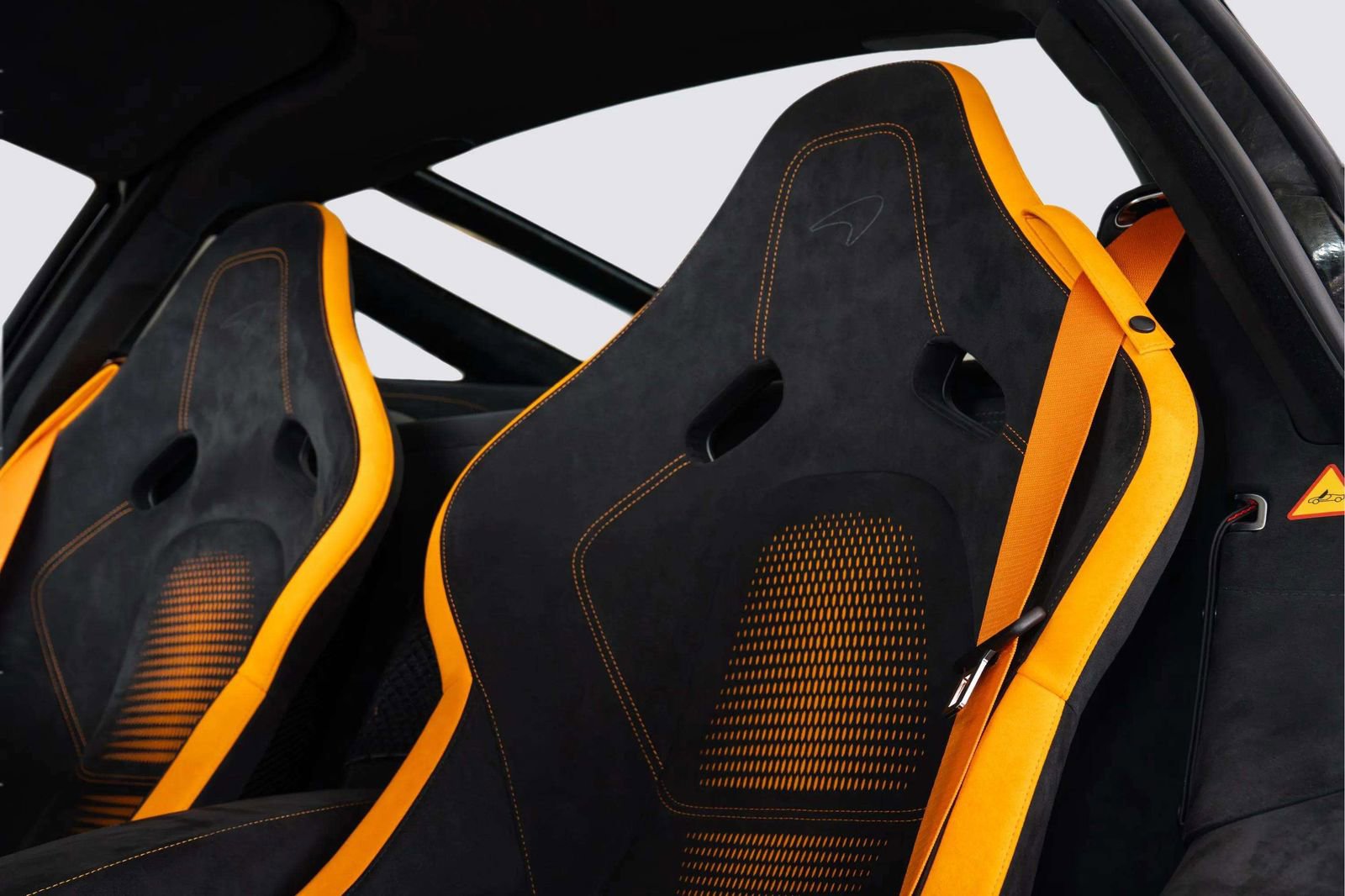 Used 2024 McLaren 750S RWD image 22