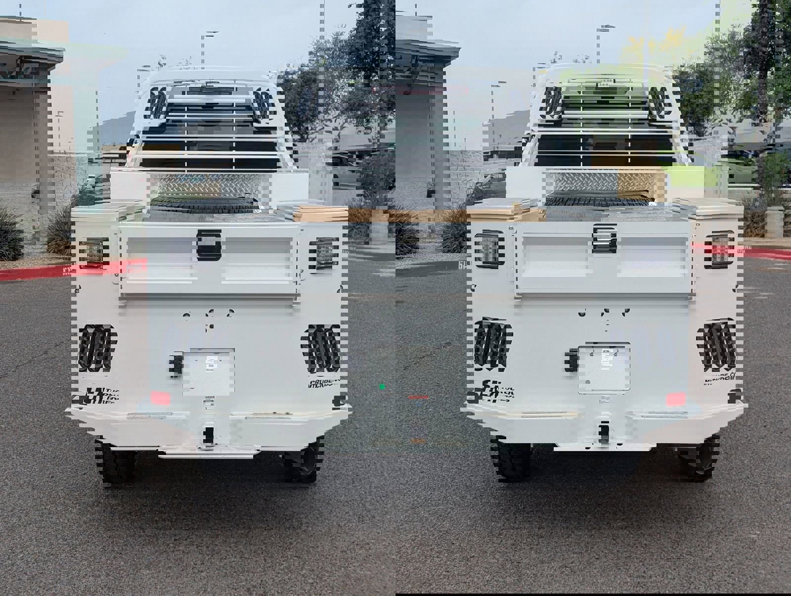 New 2026 GMC Sierra 3500 SLT w/ SLT Convenience Package image 5