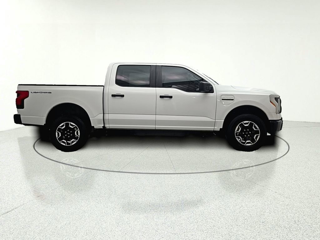 Used 2022 Ford F150 Lightning Pro image 4