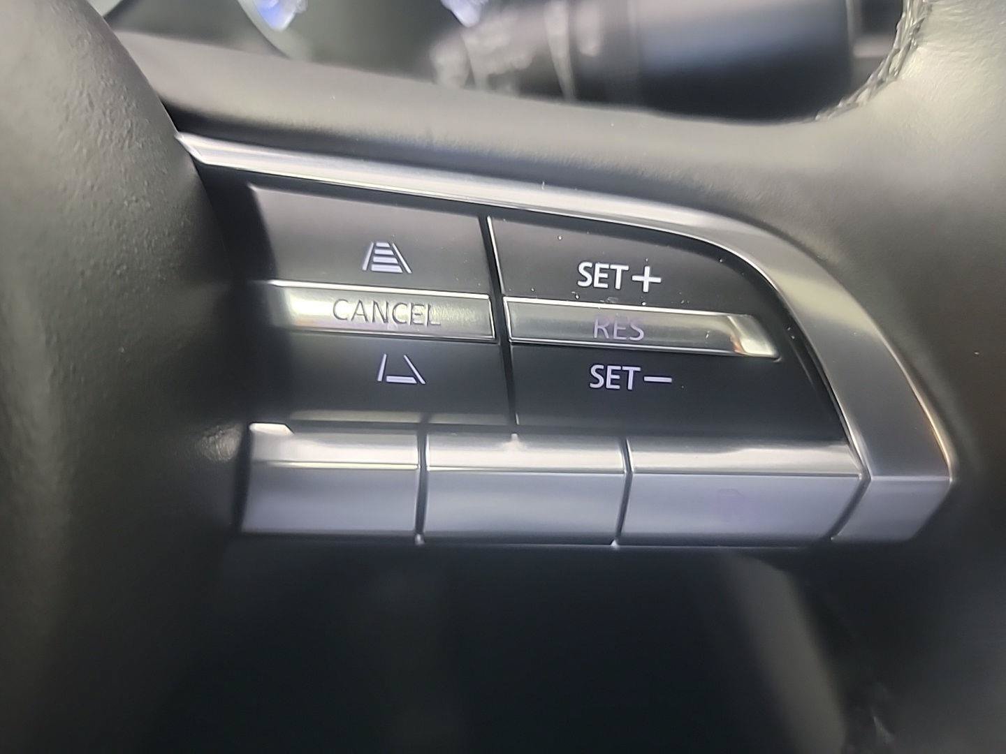Used 2023 MAZDA MAZDA3 s FWD image 27