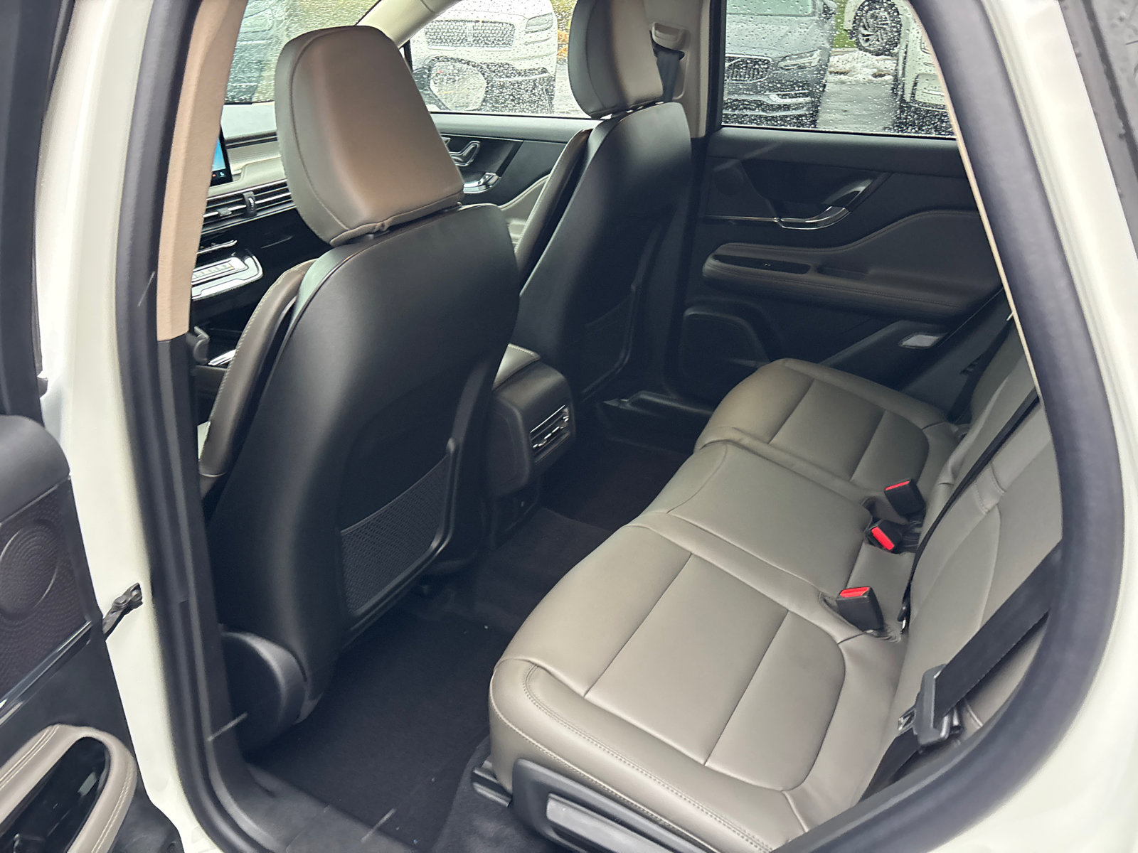 New 2026 Lincoln Corsair Premiere image 27