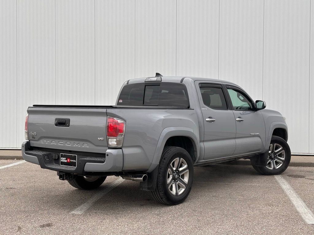 Used 2018 Toyota Tacoma Limited image 5